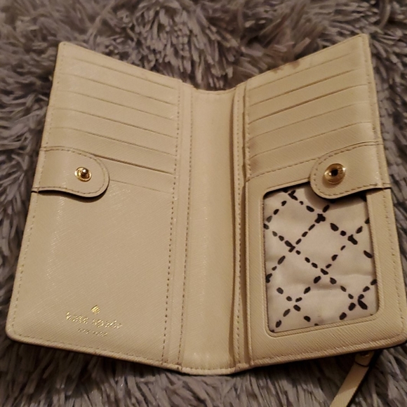 Kate Spade wallet - Picture 2 of 7